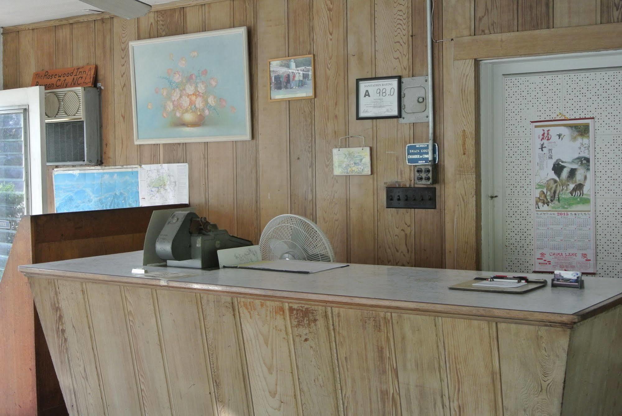 Rosewood Inn Bryson City Exteriör bild